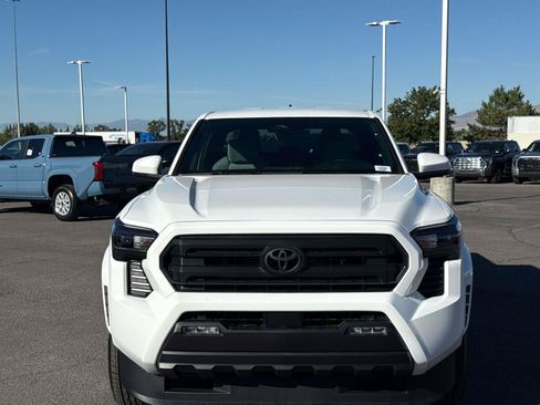 New 2026 Toyota Tacoma SR5 AWD/4WD image 2