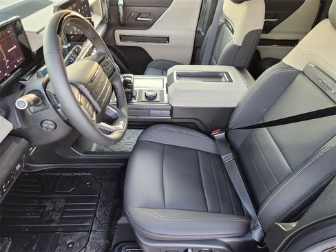 New 2026 GMC Hummer EV 4x4 Crew Cab image 8