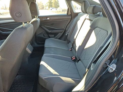 Certified 2025 Volkswagen Jetta Sport image 8