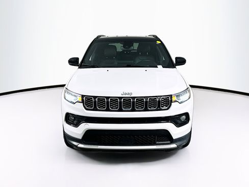 Used 2025 Jeep Compass Limited image 2