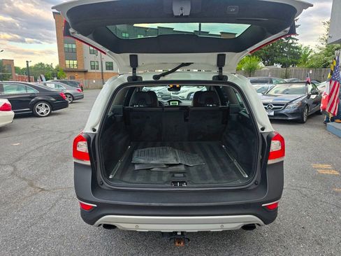 Used 2016 Volvo XC70 T5 Premier w/ Proximity Package FWD image 12