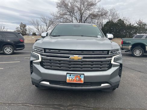 Used 2024 Chevrolet Suburban Premier image 8
