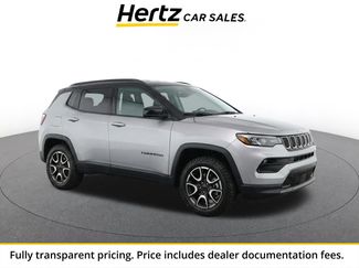 Used 2025 Jeep Compass Trailhawk AWD/4WD video 1
