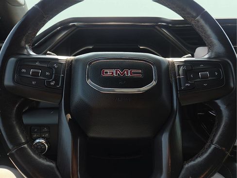 Used 2023 GMC Sierra 1500 AT4 w/ Technology Package AWD/4WD image 16