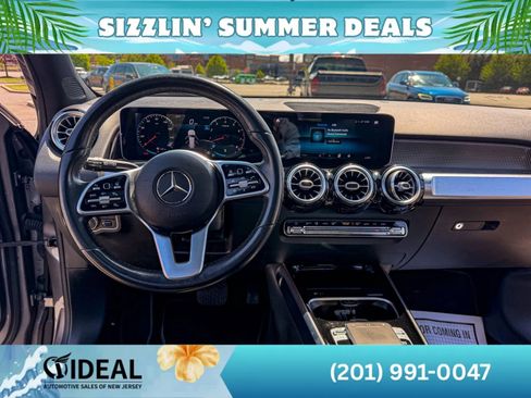 Used 2020 Mercedes-Benz GLB 250 4MATIC image 38