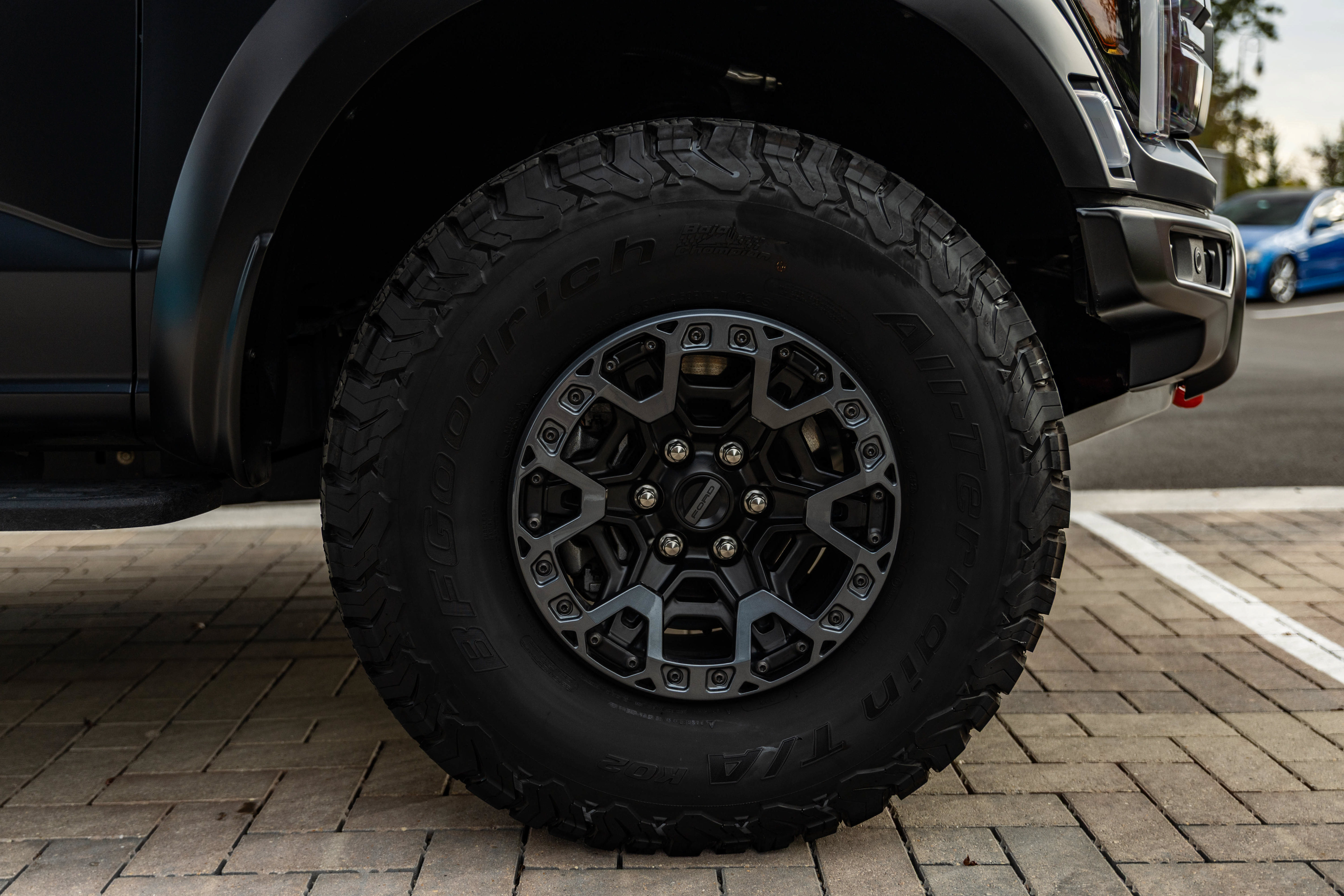 New 2025 Ford F150 Raptor w/ Equipment Group 803A Raptor R AWD/4WD image 14