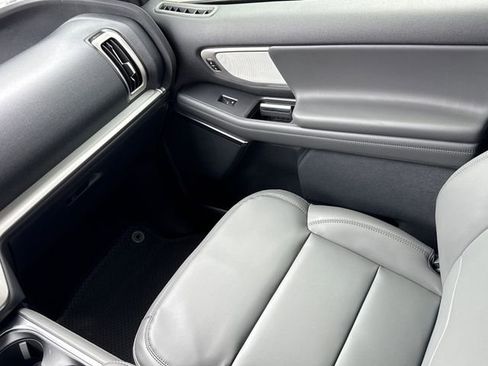 New 2026 Ford Expedition Max Active RWD image 16