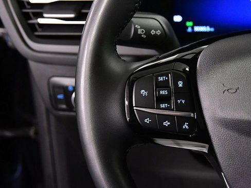 Used 2024 Ford Escape Platinum image 19