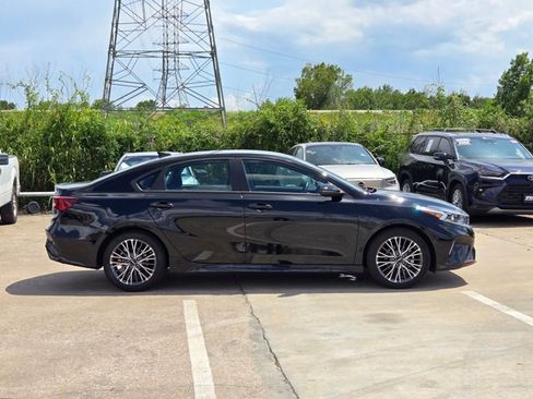Used 2024 Kia Forte GT-Line FWD image 4