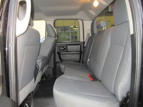 Used 2018 RAM 1500 Express w/ Express Value Package image 19