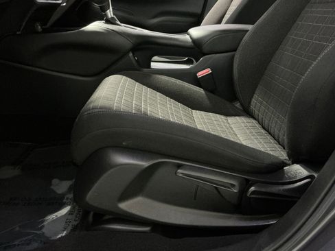 Used 2023 Honda HR-V LX image 15