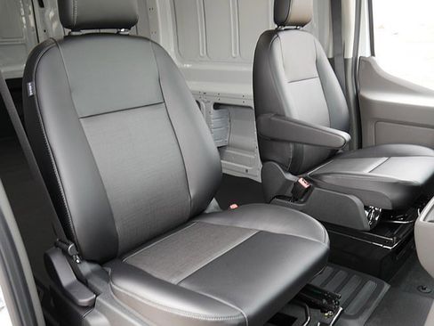 New 2025 Ford Transit 250 148 Medium Roof Extended AWD image 29