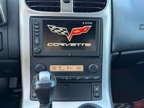 Used 2005 Chevrolet Corvette Coupe w/ Preferred Equipment Group RWD image 21