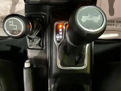 Used 2020 Jeep Wrangler Unlimited Sport image 23