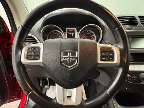 Used 2018 Dodge Journey SE w/ Connectivity Group FWD image 19