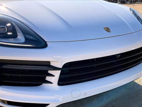 Used 2021 Porsche Cayenne image 32