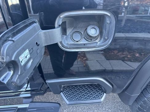 Used 2021 GMC Sierra 3500 SLE w/ SLE Convenience Package image 9