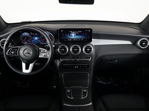 Used 2022 Mercedes-Benz GLC 300 image 8
