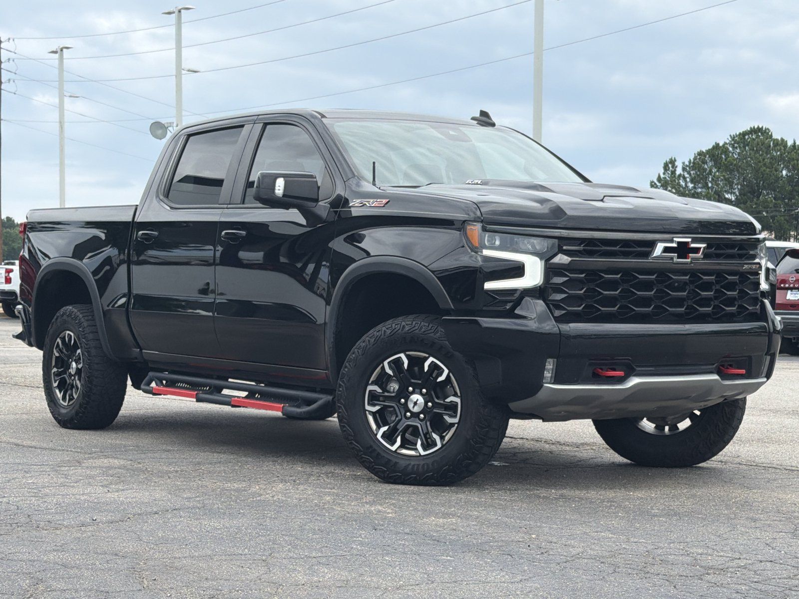 Used 2023 Chevrolet Silverado 1500 ZR2 w/ Technology Package AWD/4WD image 2