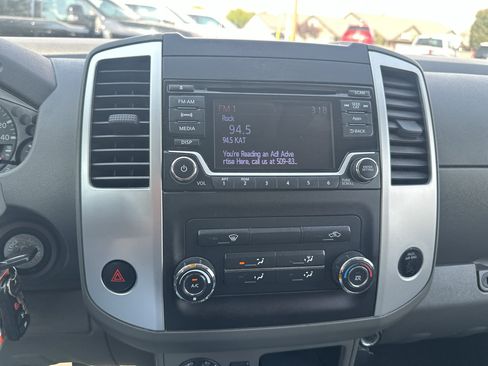 Used 2016 Nissan Frontier SV AWD/4WD image 22