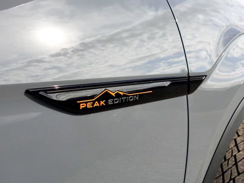 New 2026 Volkswagen Atlas Peak Edition image 7