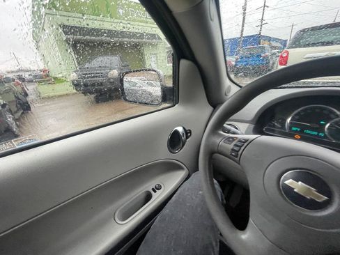 Used 2007 Chevrolet HHR LT image 18