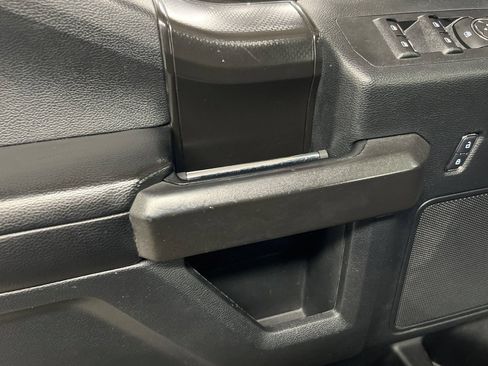Used 2019 Ford F150 XL w/ Equipment Group 101A Mid AWD/4WD image 10