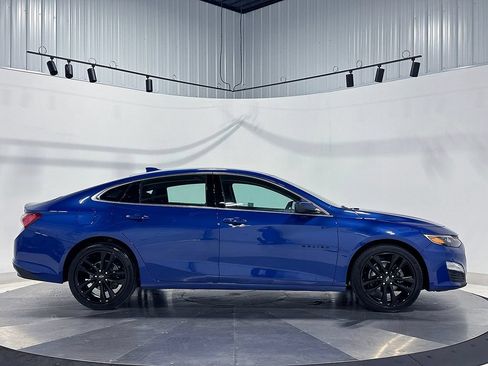 Used 2023 Chevrolet Malibu LT w/ Sport Edition FWD image 10