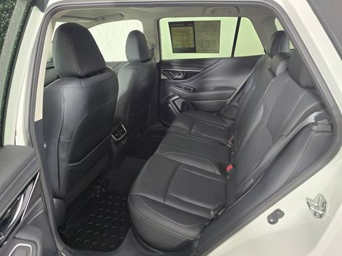Used 2022 Subaru Outback Limited AWD/4WD image 16