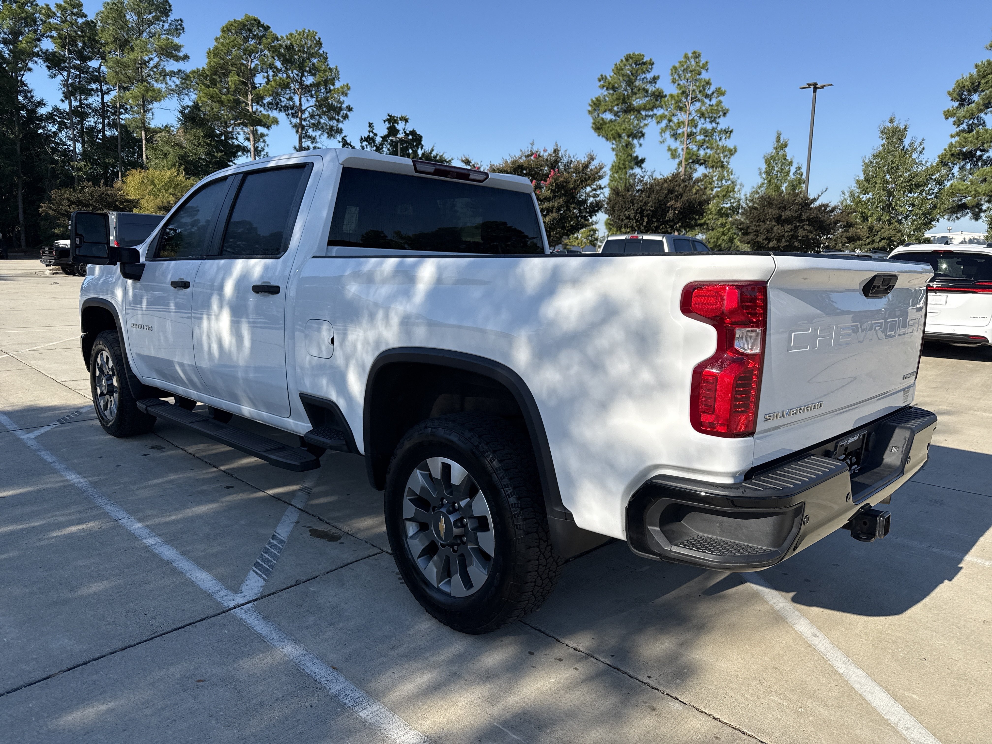 Used 2024 Chevrolet Silverado 2500 Custom w/ Custom Value Package AWD/4WD image 13