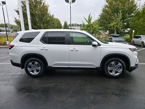 New 2025 Honda Pilot EX-L image 7
