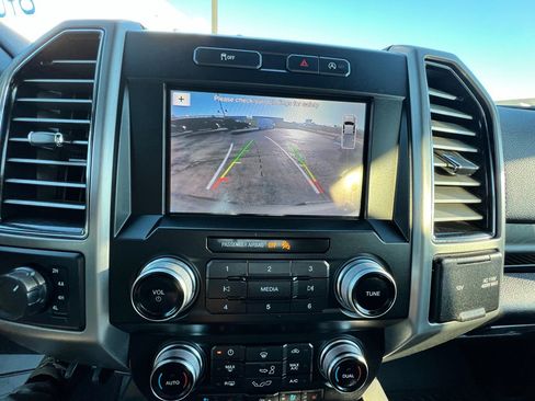 Used 2019 Ford F150 Platinum image 29