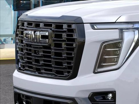 New 2026 GMC Yukon Denali Ultimate AWD/4WD image 13