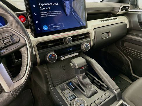 Used 2024 Toyota Tacoma TRD Off-Road image 26