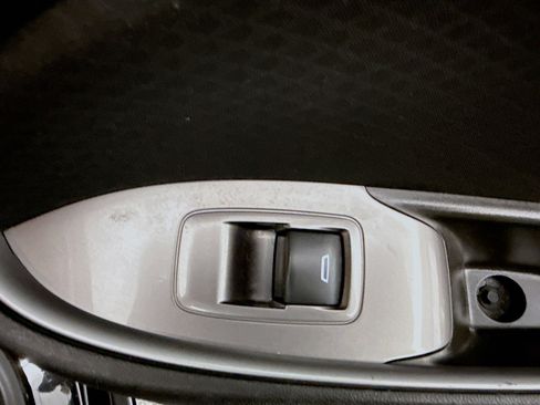 Used 2017 Chevrolet Malibu LS image 31