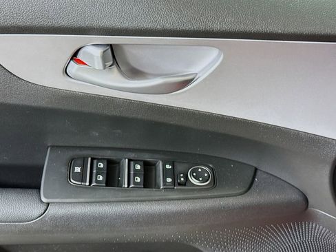 Used 2023 Kia Forte LXS FWD image 22