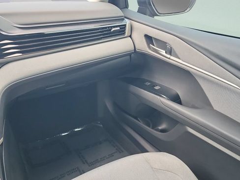 Used 2025 Toyota Camry LE FWD image 13