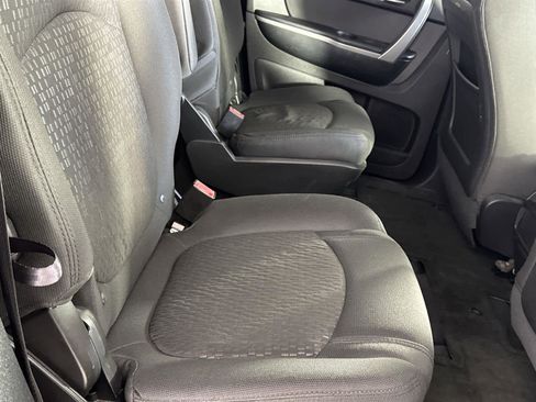 Used 2012 GMC Acadia SLE image 14