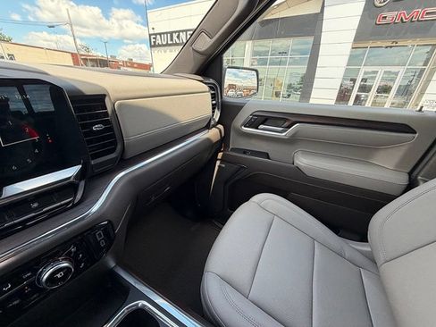 Used 2024 GMC Sierra 1500 SLT w/ SLT Premium Plus Package AWD/4WD image 44