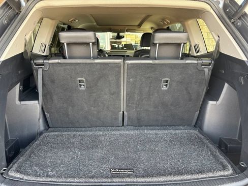 Used 2021 Volkswagen Atlas SE w/ Panoramic Sunroof Package AWD/4WD image 17