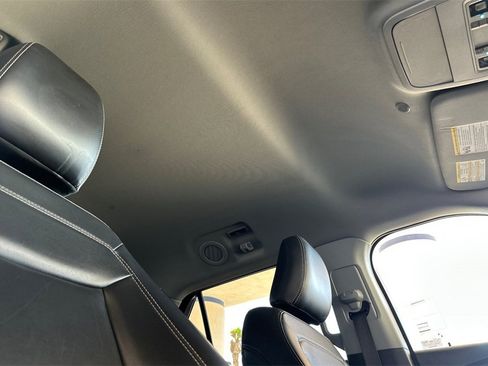 Used 2021 Ford Explorer XLT w/ Equipment Group 202A image 21