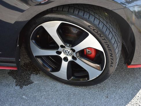 Used 2017 Volkswagen GTI Autobahn FWD image 38