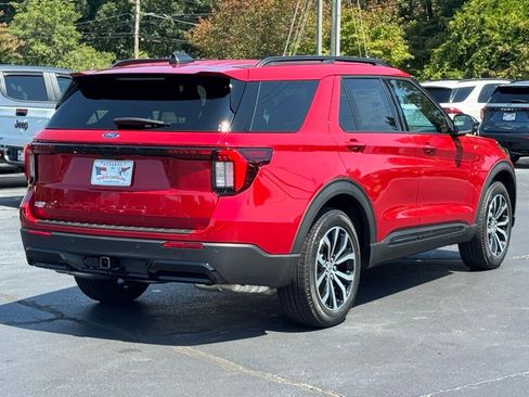 New 2025 Ford Explorer ST-Line image 17