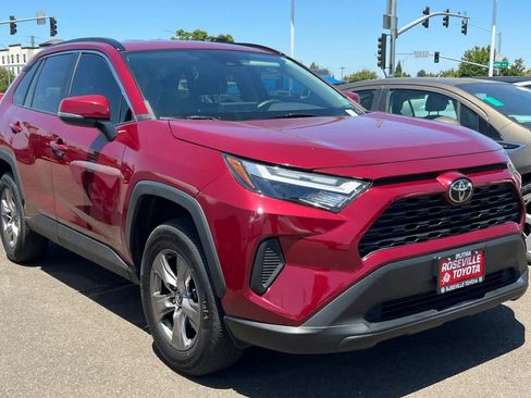 Used 2023 Toyota RAV4 XLE FWD image 3