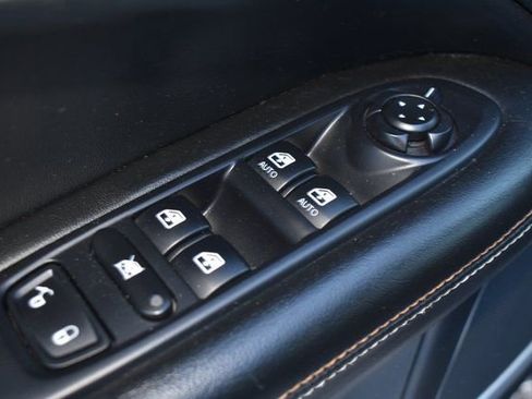 Used 2019 Jeep Compass Latitude w/ Popular Equipment Group image 15