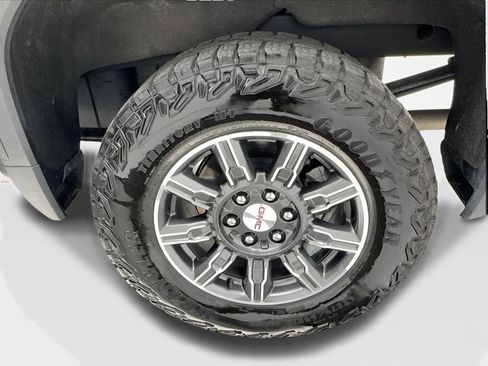 Used 2025 GMC Sierra 1500 AT4 AWD/4WD image 14