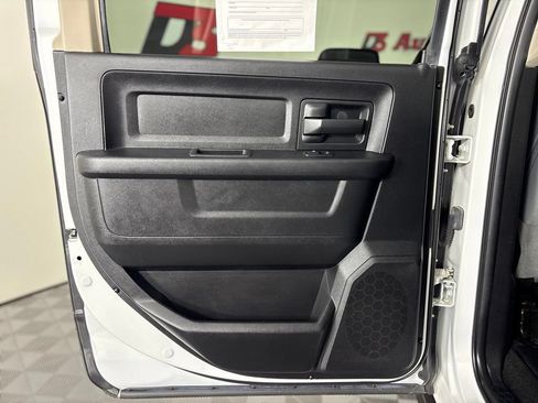 Used 2017 RAM 2500 Tradesman w/ Chrome Appearance Group AWD/4WD image 44