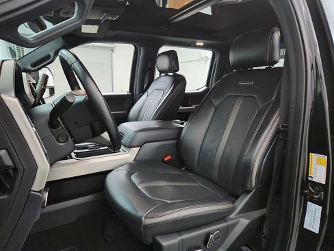 Used 2022 Ford F450 Platinum w/ FX4 Off-Road Package image 14