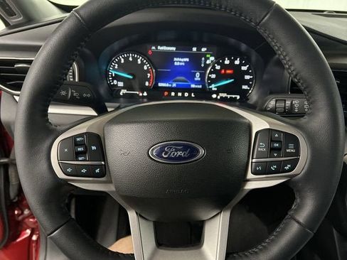 Used 2023 Ford Explorer XLT w/ Equipment Group 202A AWD/4WD image 11