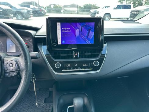 Used 2024 Toyota Corolla LE FWD image 10